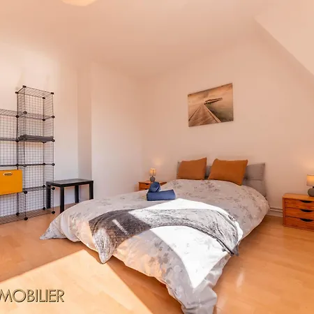 L'orient - Parking Apartment